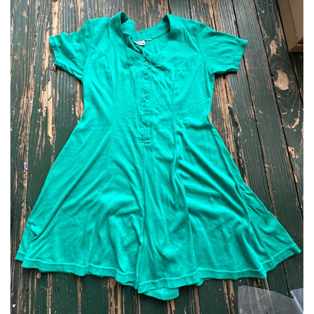 Basic Editions Green Short Sleeve Button Front Knit Romper Skort Dress Style